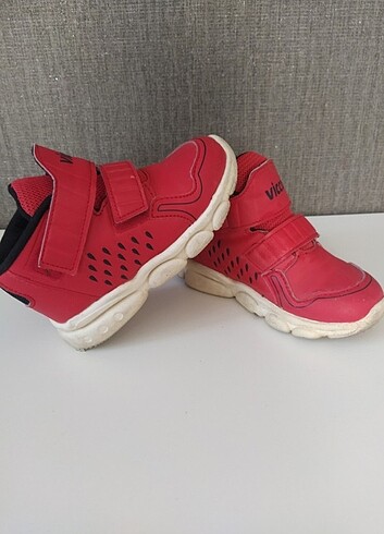 25 Beden Vicco unisex kırmızı bot 25 numara 
