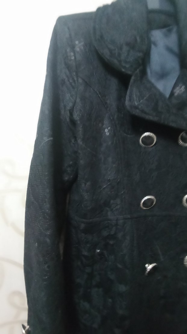 Düğmeli Siyah Kadın Kaban - Görsel 4