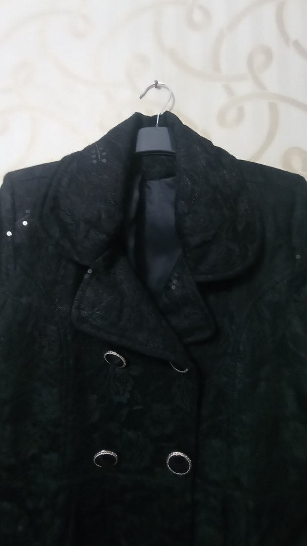 Düğmeli Siyah Kadın Kaban - Görsel 3
