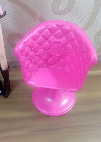 Barbie Bebek ve Kuaför Seti - Görsel 6