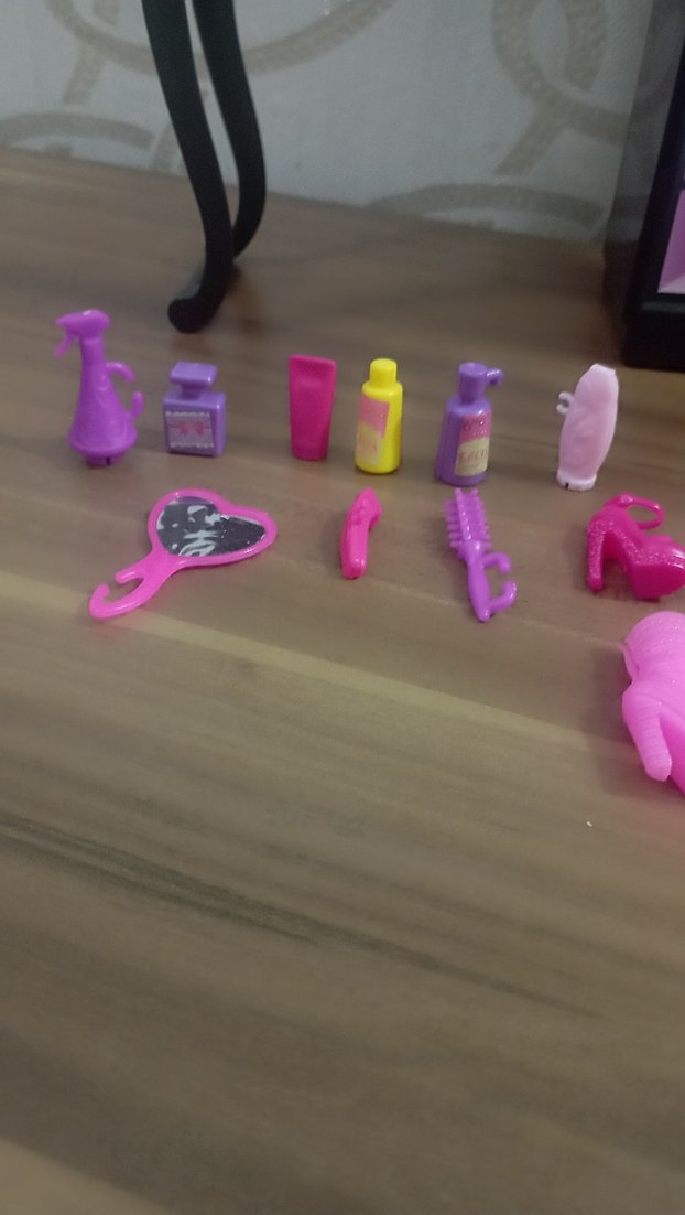 Barbie Bebek ve Kuaför Seti - Görsel 2