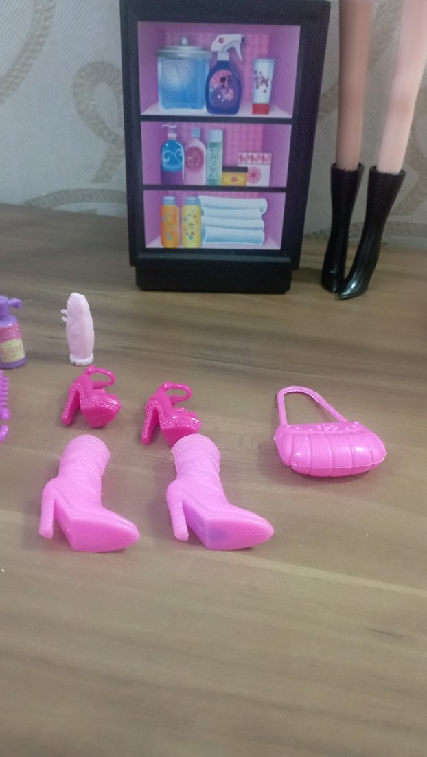 Barbie Bebek ve Kuaför Seti - Görsel 3