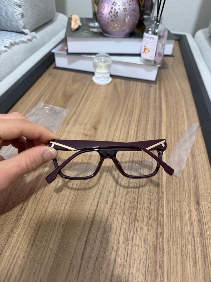 Fendi bordo - Görsel 4