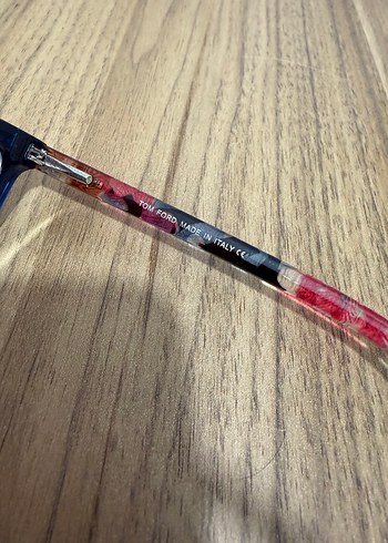 Tom ford çiçek desen - Görsel 5