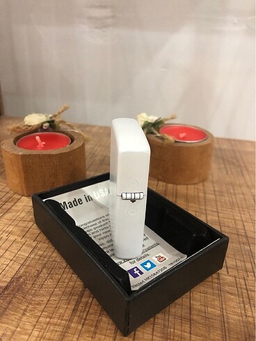 Beyaz zippo