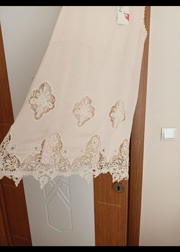 Bej Dantel İşlemeli Kolsuz Mini Elbise, astarlı - Görsel 3