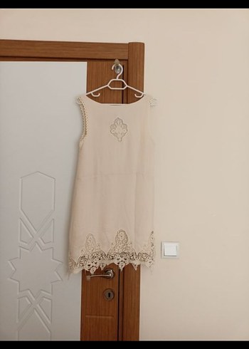 Bej Dantel İşlemeli Kolsuz Mini Elbise, astarlı - Görsel 5