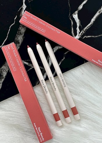 Pastel Pembe Dudak Kalemi