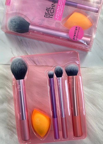 Real Techniques Makyaj Fırça Seti - Görsel 2