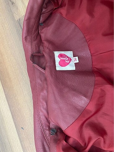 36 Beden bordo Renk Deri ceket