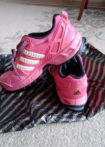 Adidas kadın spor ayakkabı 35,5