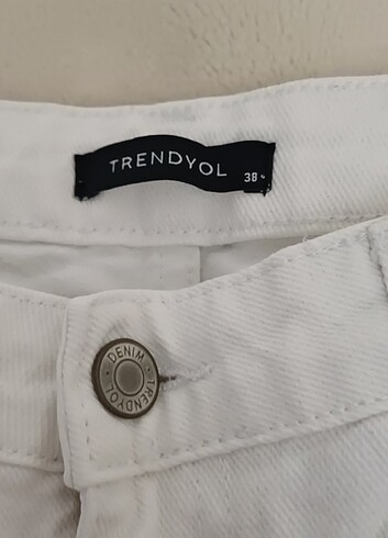 Trendyolmilla beyaz denim jean