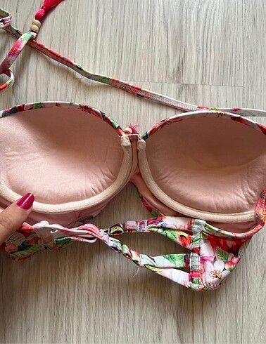 36 Beden Çiçekli bikini üstü