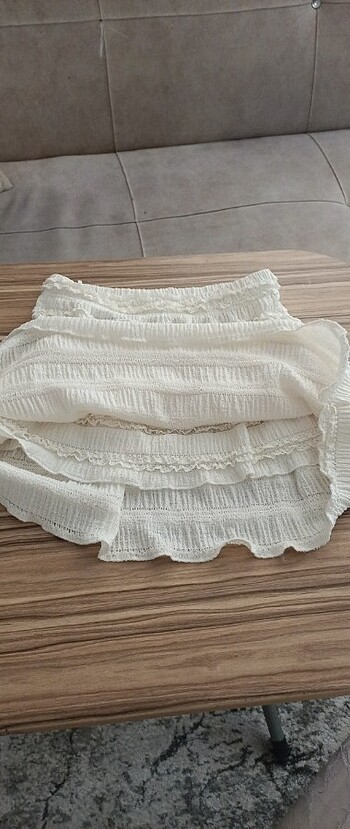 Zara Fırfırlı mini etek 