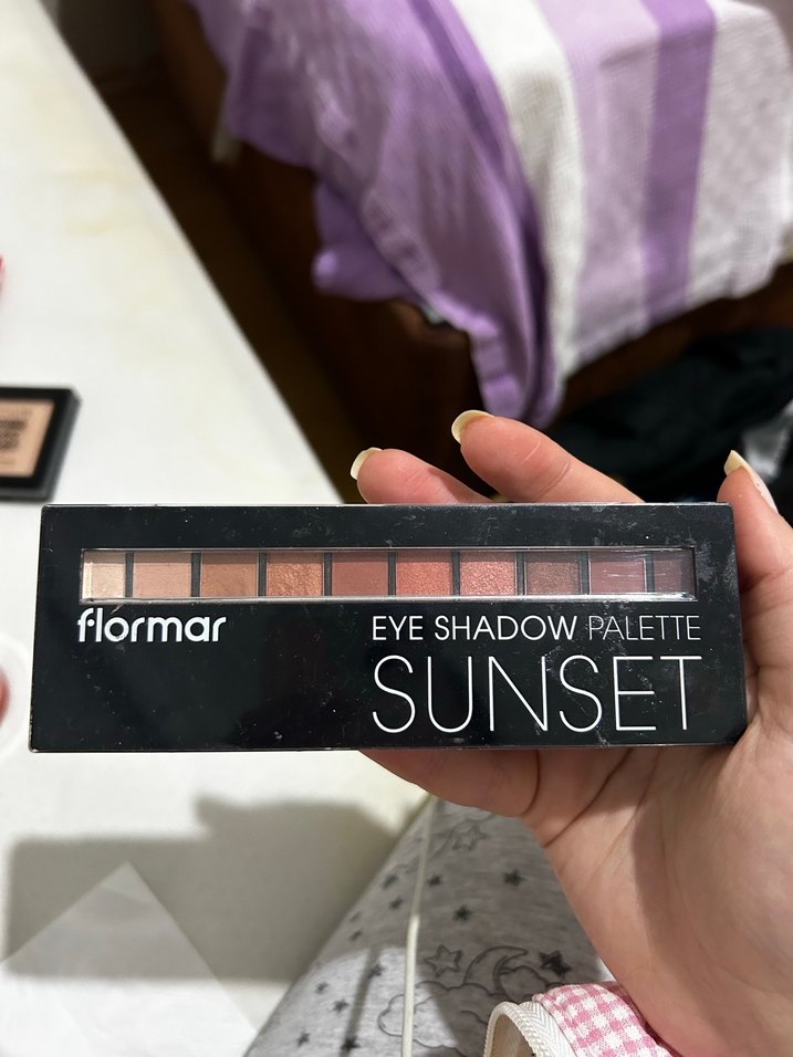 Flormar Sunset Bej ve Koyu Tonlarda Göz Farı Paleti - Görsel 2