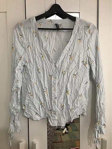 H&M Hm çiçekli gömlek