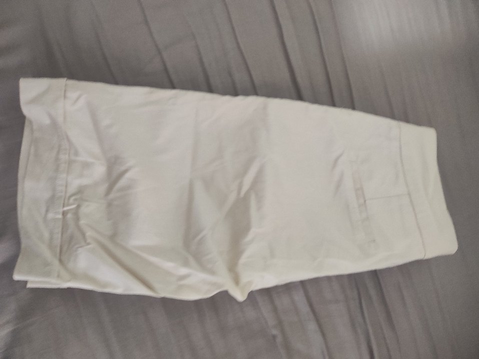 Beyaz  Pamuklu Kadın Kumaş şort - Görsel 3