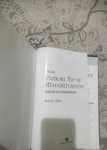 Doğuşta Fiziksel Tıp ve Rehabilitasyon Kitabı