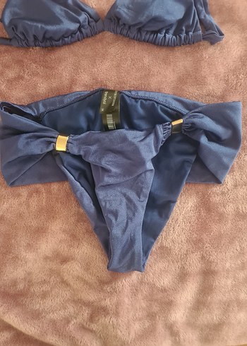 zeynep tosun mavi bikini takimi - Görsel 5