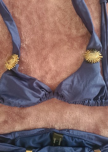 zeynep tosun mavi bikini takimi - Görsel 7