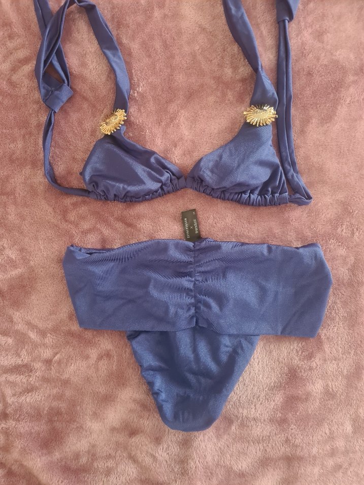 zeynep tosun mavi bikini takimi - Görsel 3