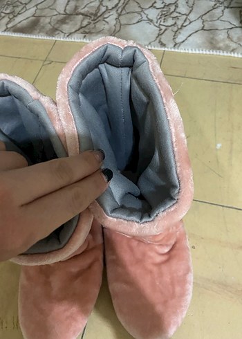 Pembe Peluş  Ev Terliği - Görsel 2