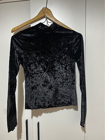 Siyah Kadife Crop