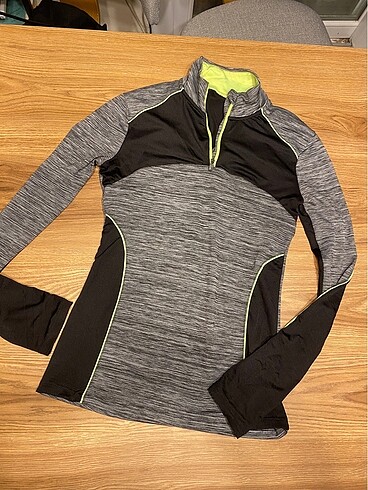 Spor üst