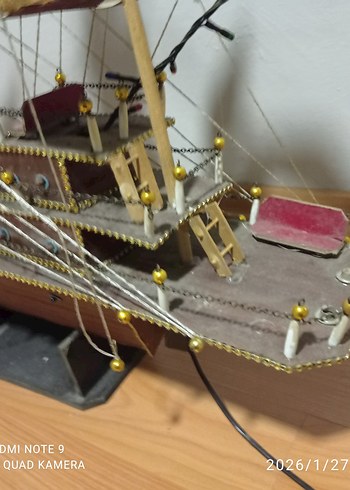 Altın Renkli Yelkenli Gemi Figürin - Görsel 7