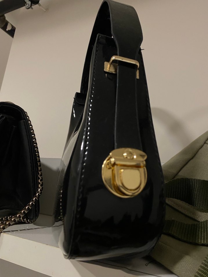 Parlak Siyah Yılan Desenli Deri Kadın Çanta - Görsel 2