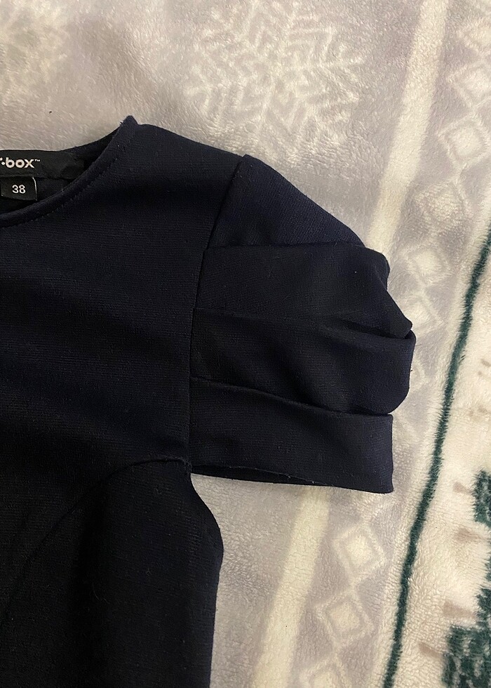 Lacivert kol detaylı arkası fermuarlı abiye elbise - Görsel 3