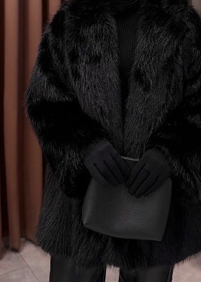 Siyah kürk - Görsel 3