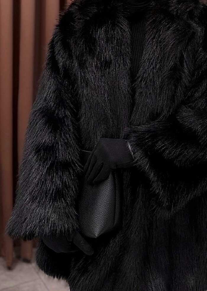 Siyah kürk - Görsel 2