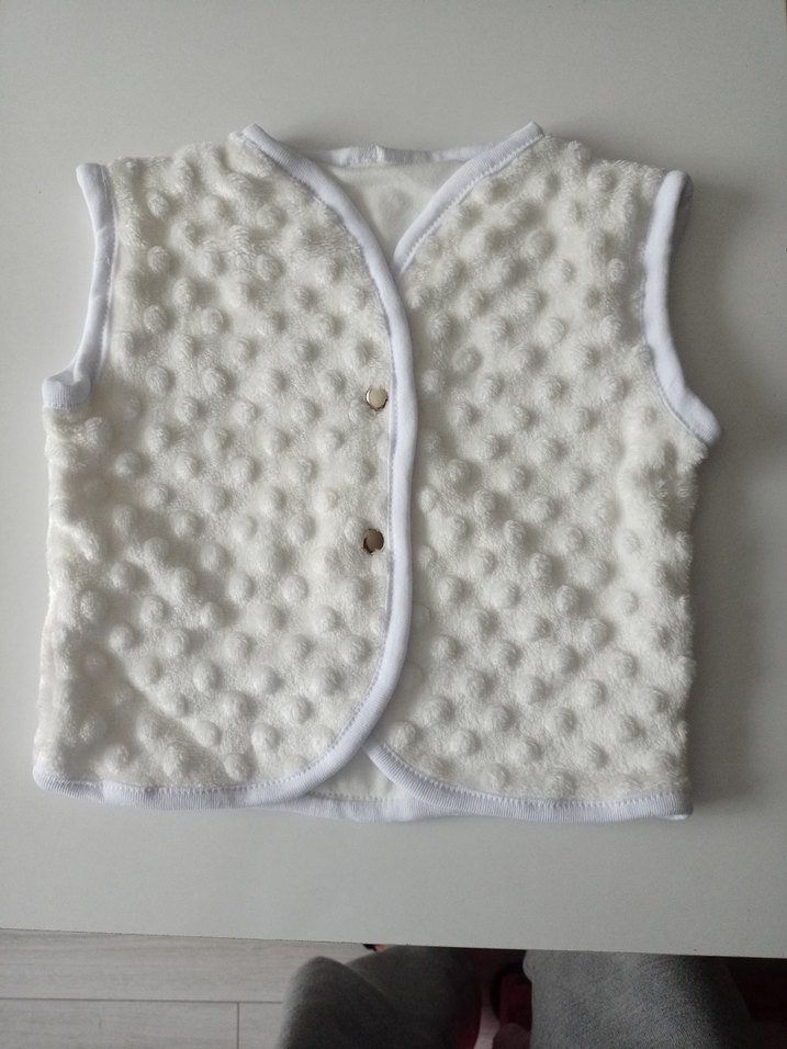 Kız Çocuk Beyaz çıtçıtlı Yelek - Görsel 2