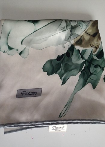 Gri ve Yeşil Desenli  eşarp - Görsel 5