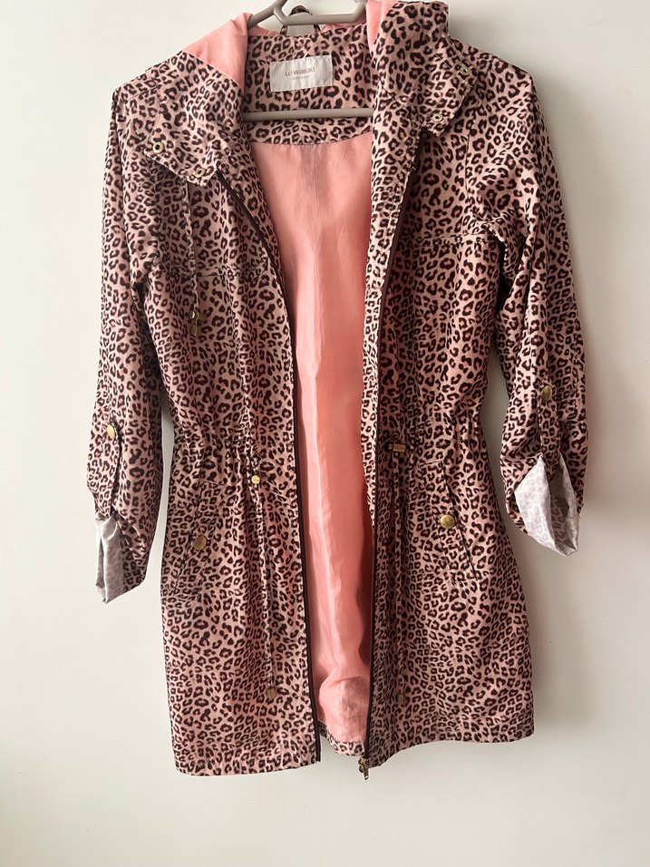 Leopar Desenli Kadın yağmurluk - Görsel 4