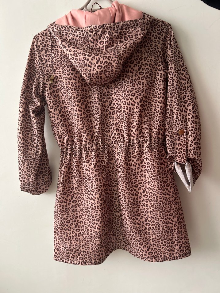 Leopar Desenli Kadın yağmurluk - Görsel 2