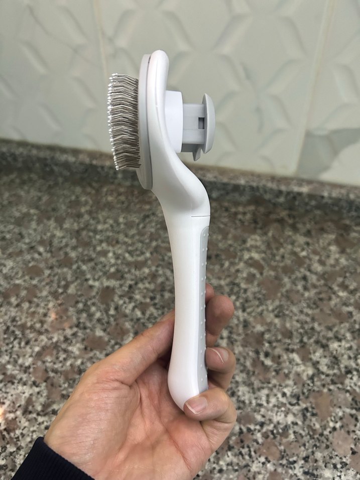 Gri Tüy Toplayıcı Kedi Tarağı - Görsel 3