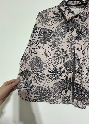 Gri Desenli Kısa Kollu Kadın Gömlek - Görsel 2