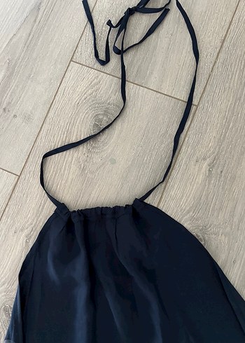 Boyundan bağlamalı, sırt dekolteli bluz - Görsel 6