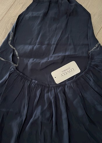 Boyundan bağlamalı, sırt dekolteli bluz - Görsel 7