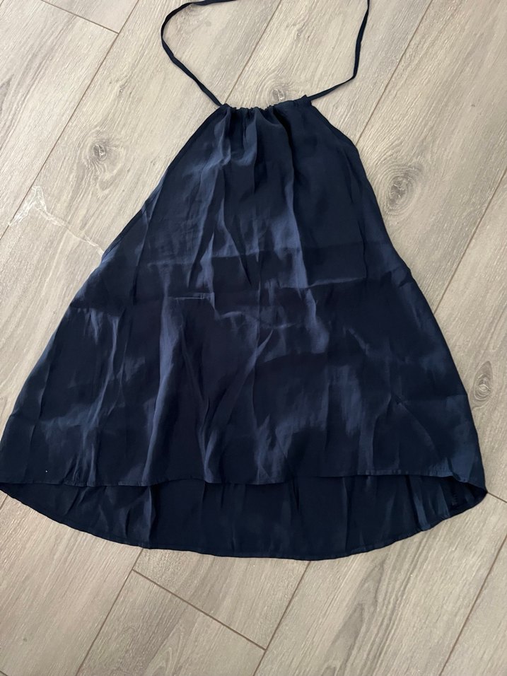 Boyundan bağlamalı, sırt dekolteli bluz - Görsel 2