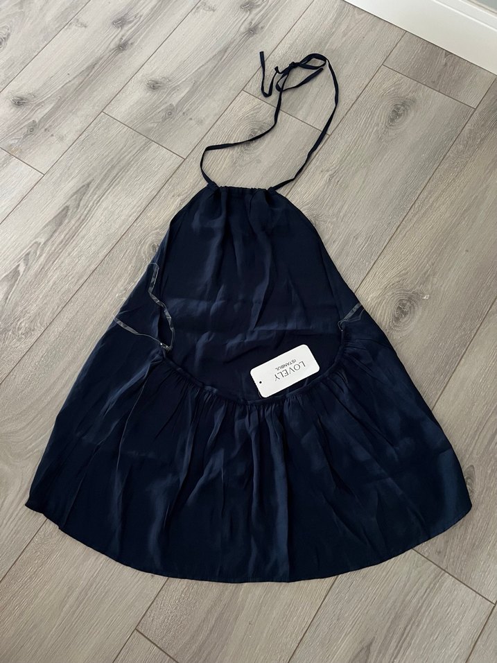 Boyundan bağlamalı, sırt dekolteli bluz - Görsel 5