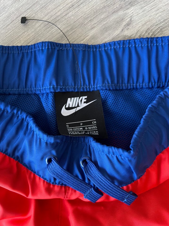 9-10 yaş,Nike Kırmızı Erkek Çocuk Deniz Şortu - Görsel 2