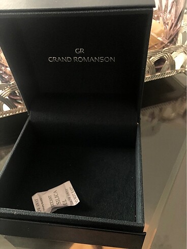 Romanson Orj Romansın saat kutusu