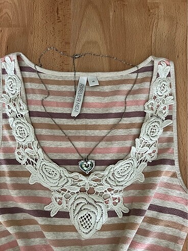 Forever New Lolita atlet bluz
