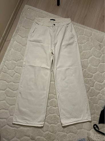 Beyaz Wide Leg Jean