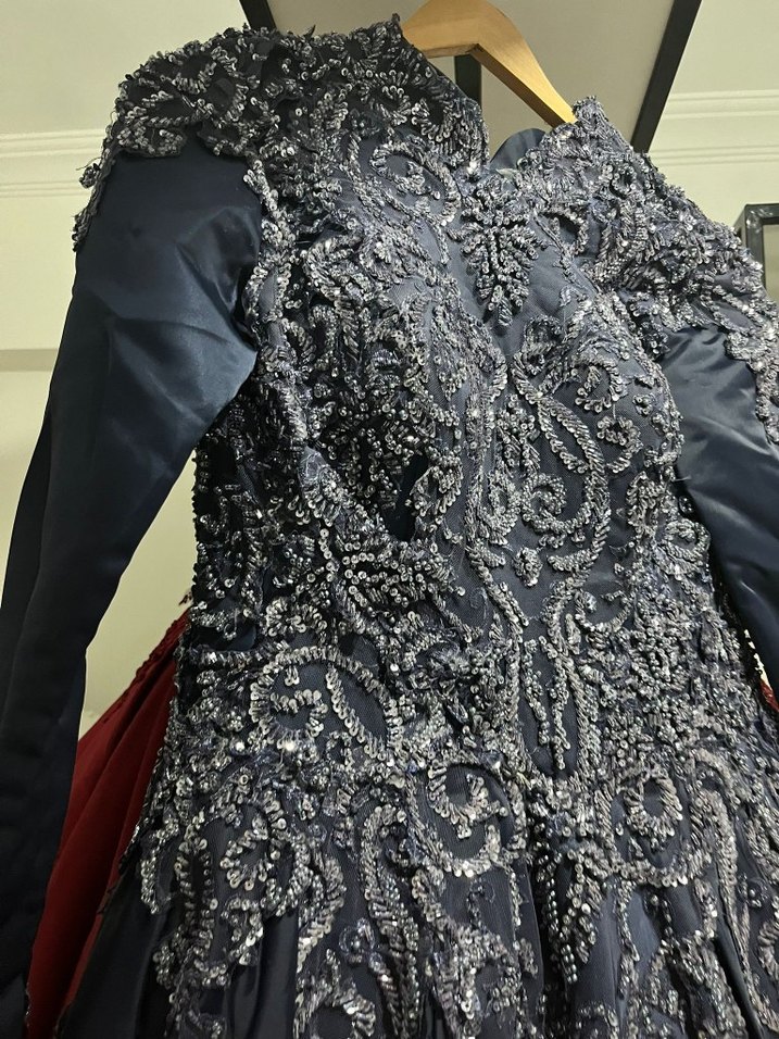 Lacivert İşlemeli Uzun Kollu Drape Nişan Elbisesi - Görsel 2