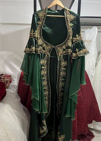 Uzun Yeşil Nakışlı Straplez Kadın Hint Elbisesi - Görsel 2