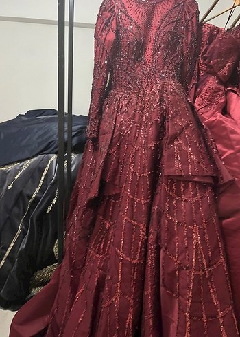 Bordo Payetli Uzun Kollu Nişan Elbisesi - Görsel 3